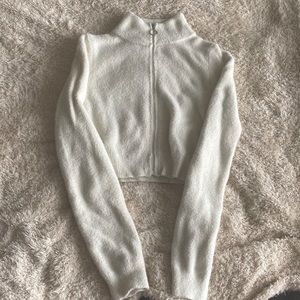 Cropped Zip-up sweater